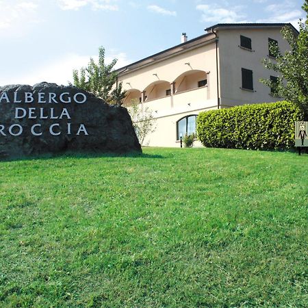 Albergo Della Roccia Varano deʼ Melegari المظهر الخارجي الصورة